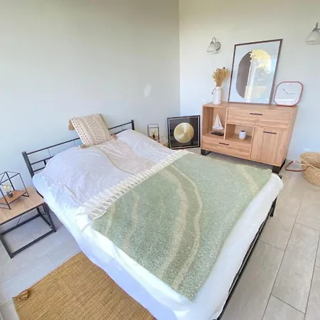Bright T2 With Parking And Balcony *
