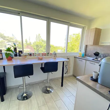 Bright T2 With Parking And Balcony * La Rochelle (Charente-Maritime)